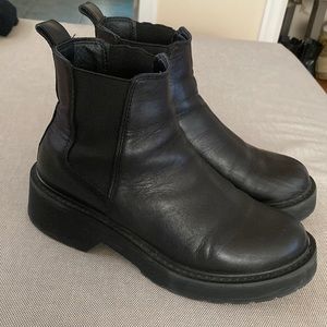 STEVE MADDEN TYCLONE BOOT